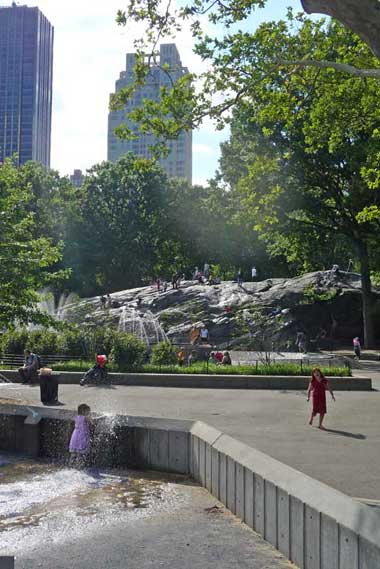 Wide shot at the fountain in central park